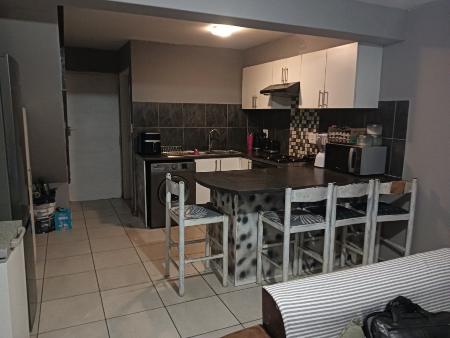 2 Bedroom Property for Sale in Beverly Park Western Cape